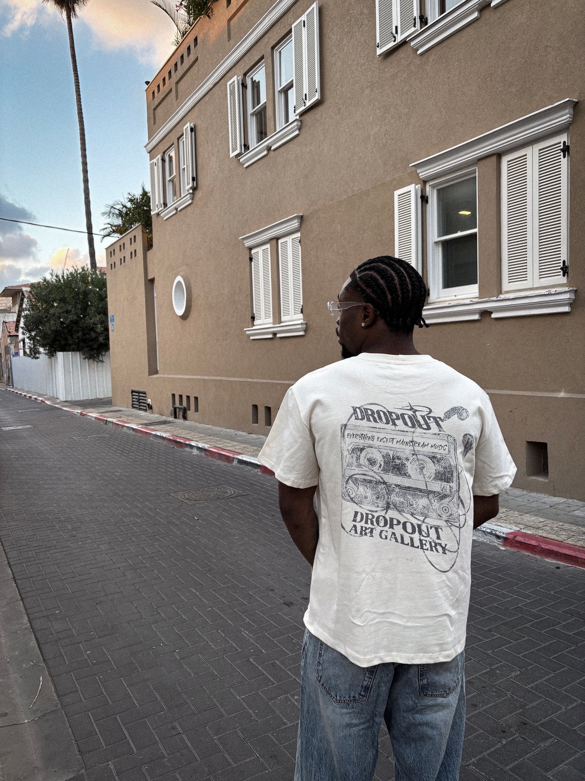 VINTAGE WHITE · OVERSIZED TEE