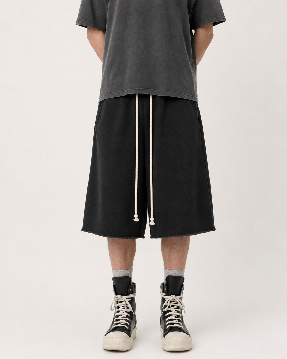 WIDE LEG SWEAT JORTS — BLACK