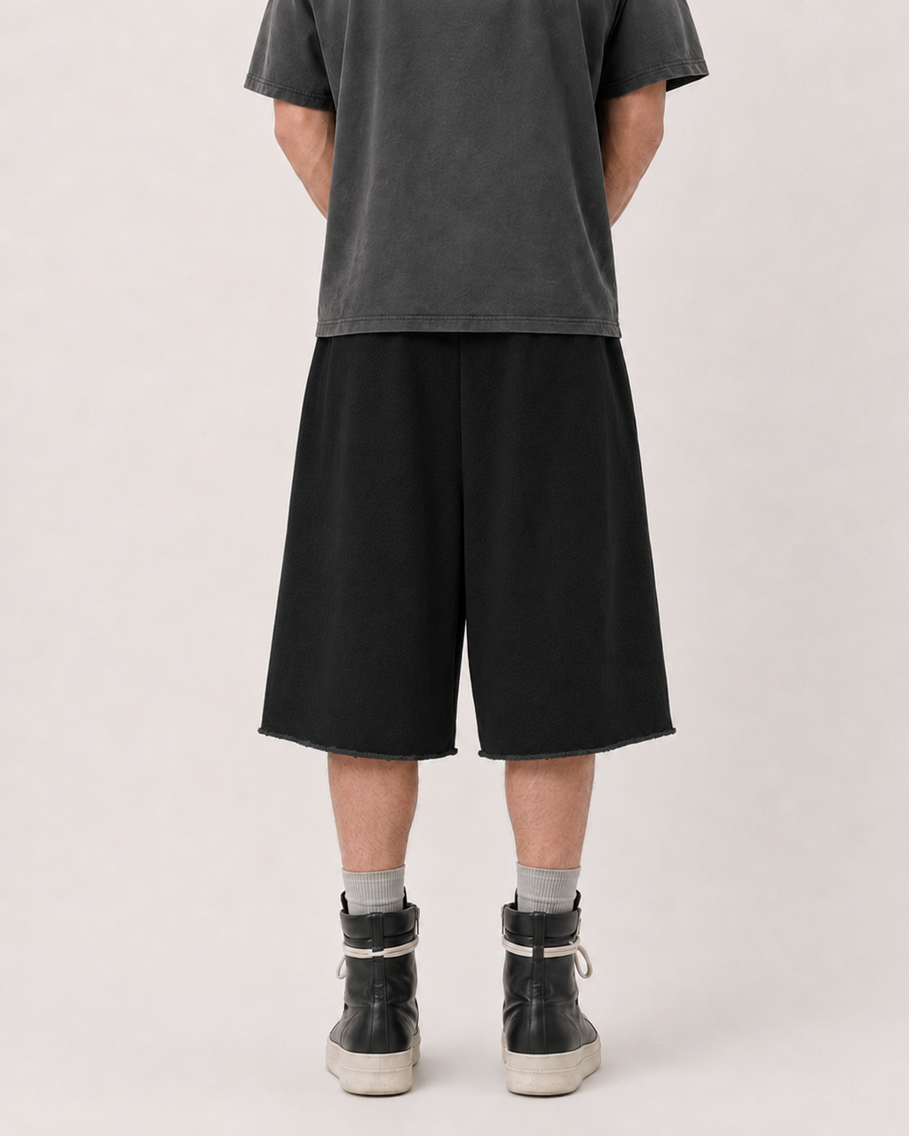 WIDE LEG SWEAT JORTS — BLACK