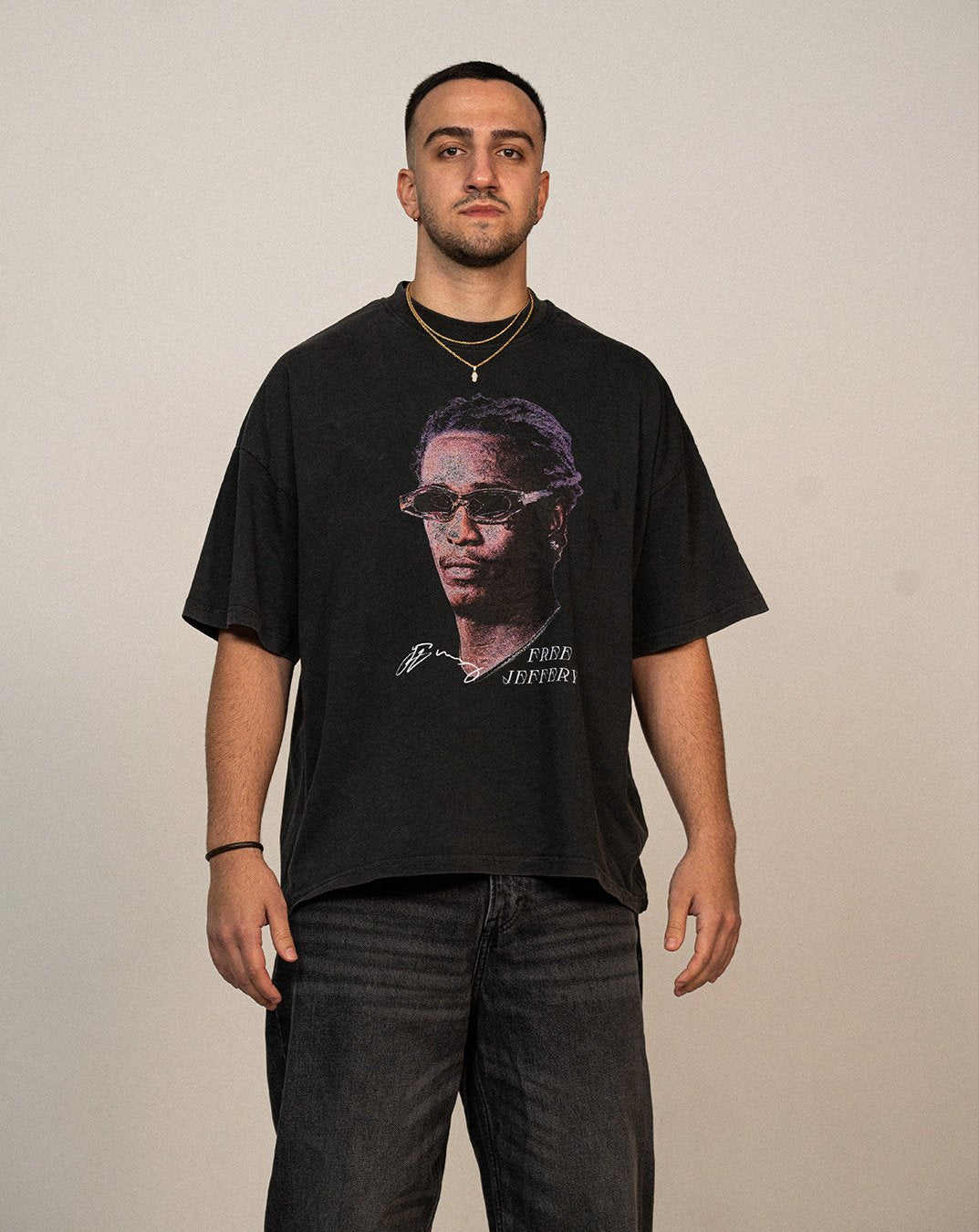 FREE JEFFERY TEE